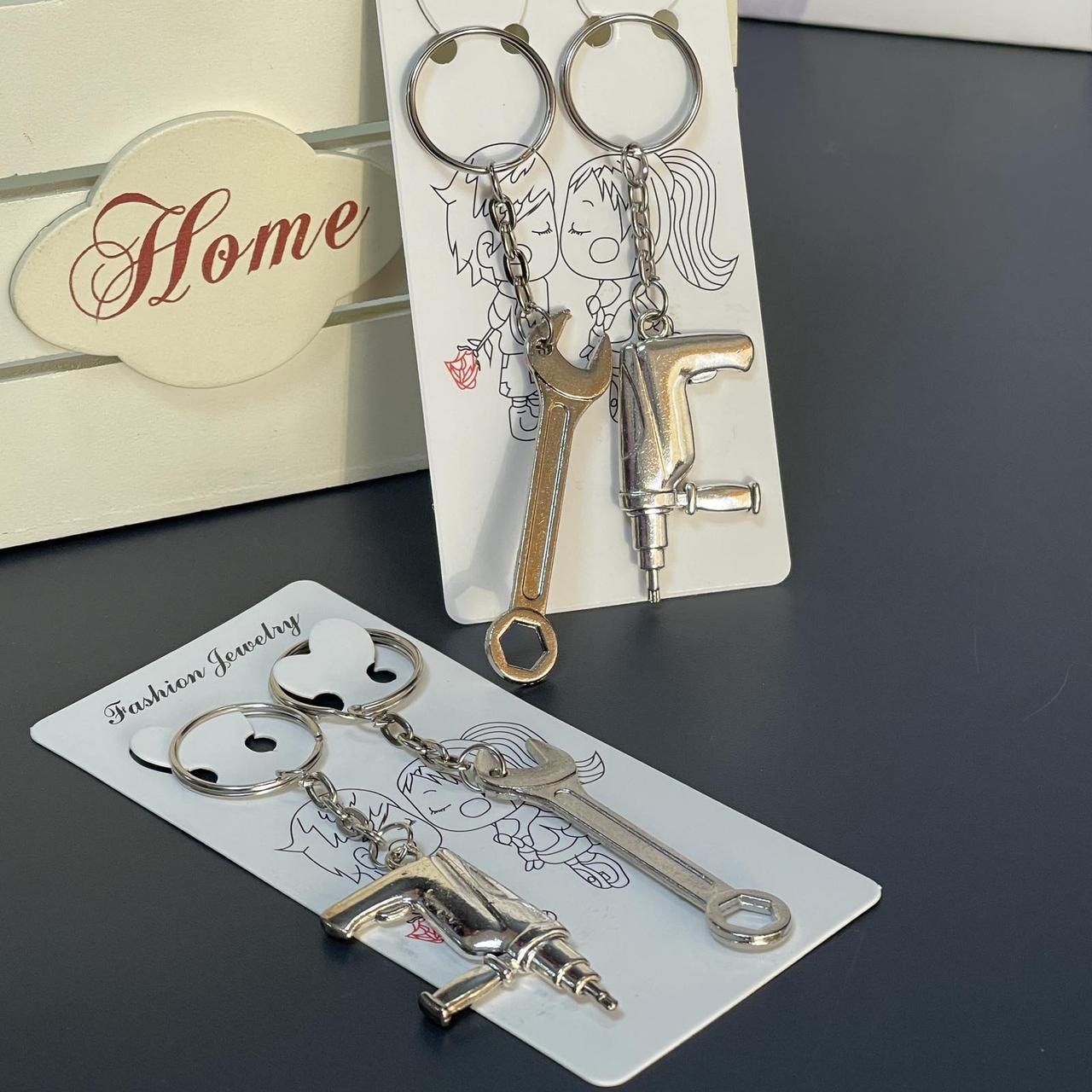 Брелок подвійний "Інструменти", металевий, Брелок парный "Дрель и ключ", фото 1