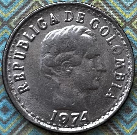 Монета Колумбії 10 сентаво 1974 р.