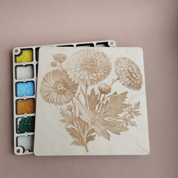 Квадратний органайзер для бісеру з дерев'яною кришкою (060019), фото 1