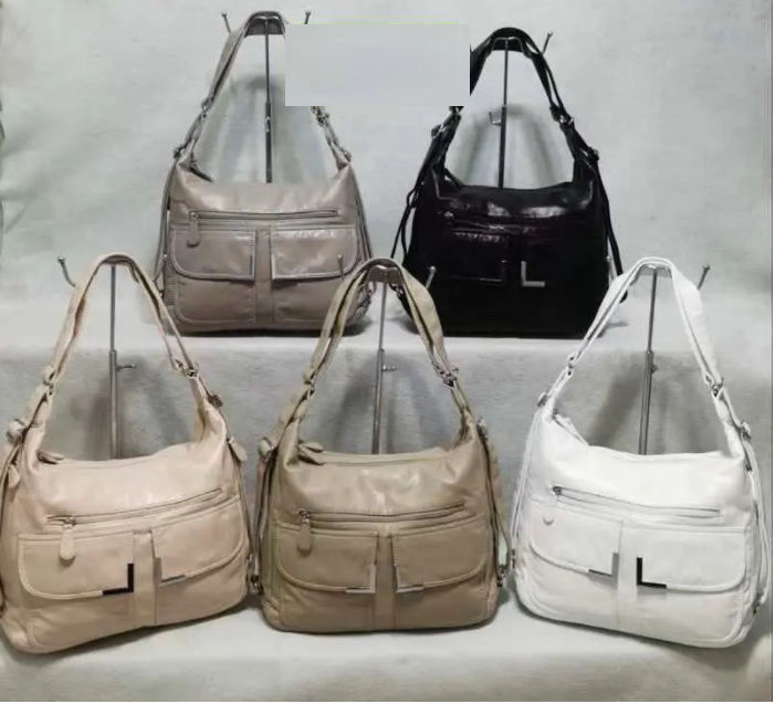 Сумка жіноча варенка на плече 35*30 см з кишенями зі штучної шкіри в різних варіантах Liza, фото 1