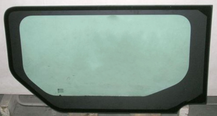 Скло дверей лівих Opel Vivaro 02-14 Xinyi середнє 1194*665, фото 1