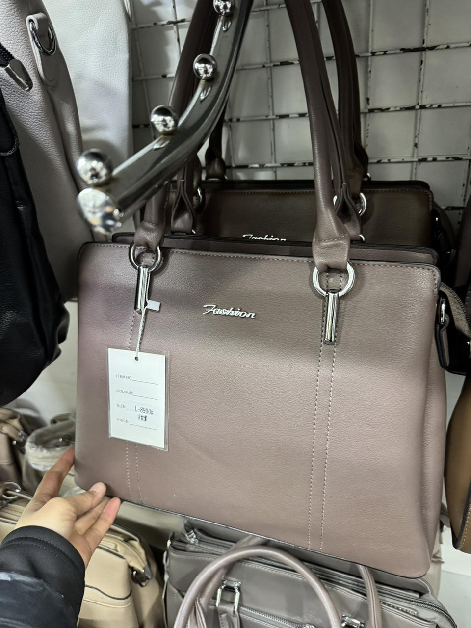 Сумочка жіноча ділова 34*26 см на блискавці зі штучної шкіри в різних кольорах Zhenya, фото 1