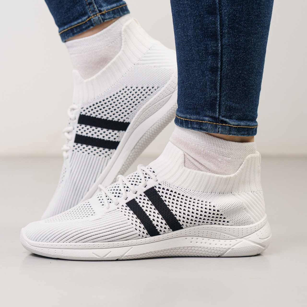 Жіночі кросівки в сітку на літо