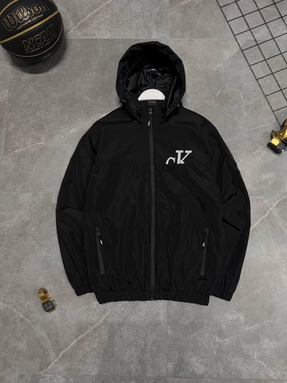 Чоловіча куртка вітровка CALVIN KLEIN M2321 чорна