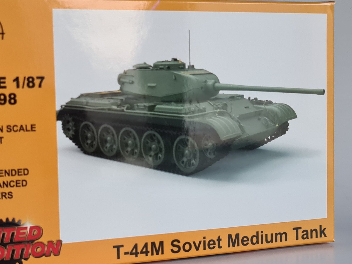 Модель для сборки - радянський броньований танк  Т-44М, масштаба 1/87,H0, фото 1