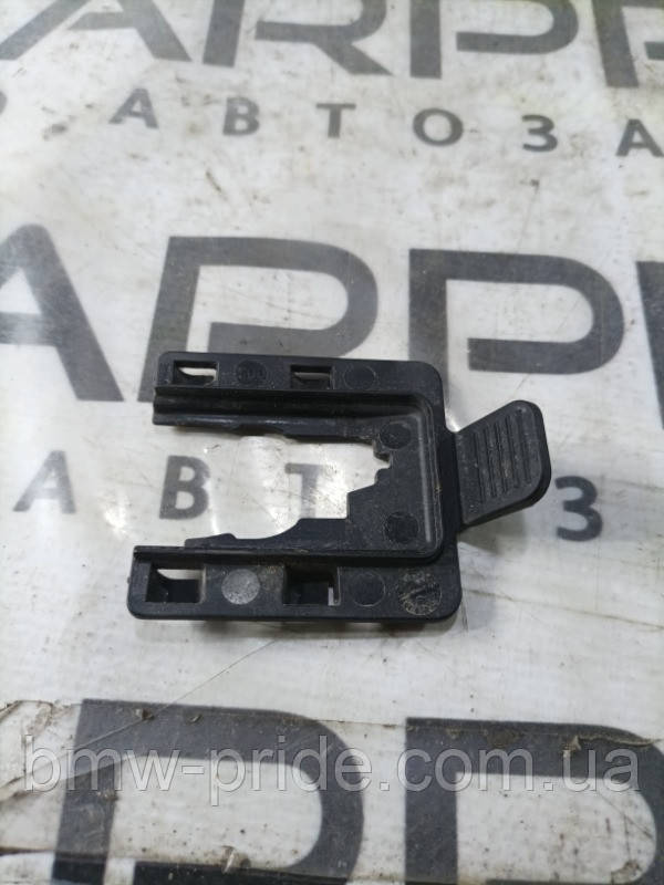 Кронштейн Jeep Cherokee KL (б/у)