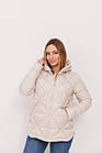 Жіноча стьобана куртка пудрова до -5°С з капюшоном утеплена весняна осіння, фото 3
