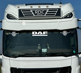Наклейка на козирек лобое скло DAF 100*15 см