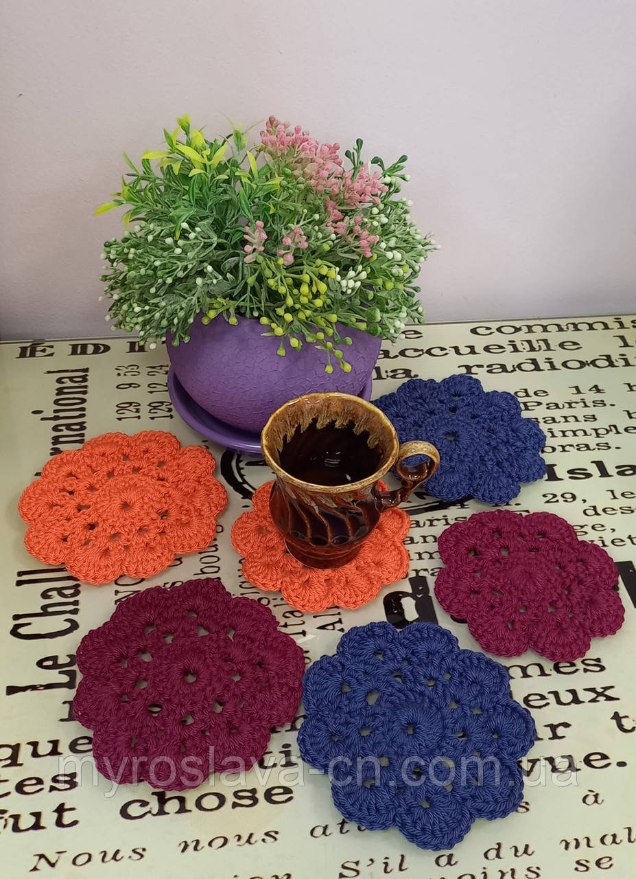 Підставка під чашку в'язана маленька (ручна робота)