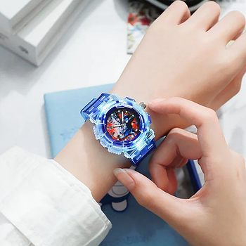 Дитячий годинник на руку оснащений яскравим світлодіодним підсвічуванням