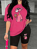 Жіночий літній костюм: футболка вільного крою та велосипедки з рожевою пантерою, фото 4