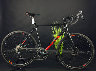 Велосипед б/в 28" Cube Cross Race (58см), чорно-червоний