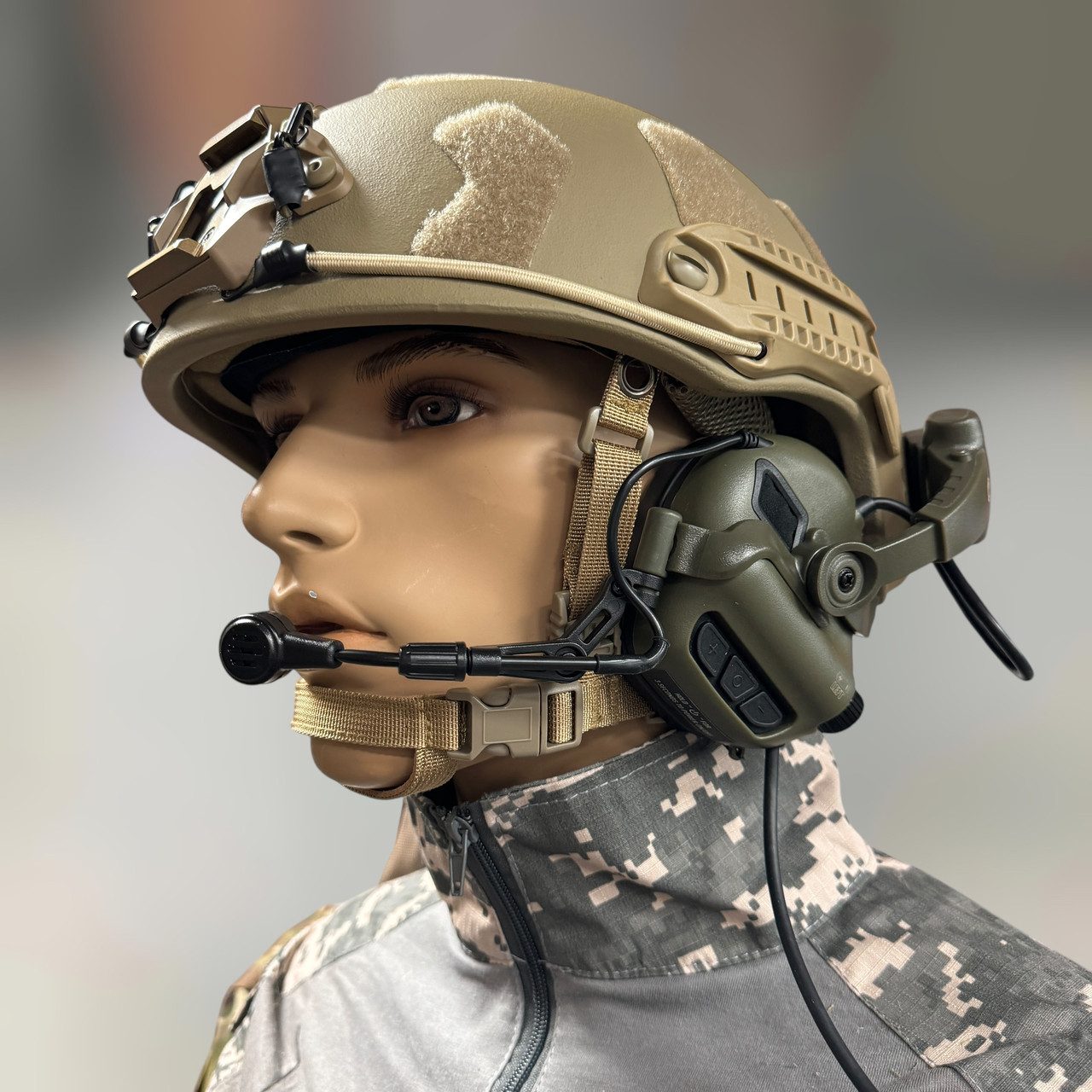 Навушники тактичні Earmor M32X Mark3, активні, з кріпленням на шолом і знімним мікрофоном, колір Олива