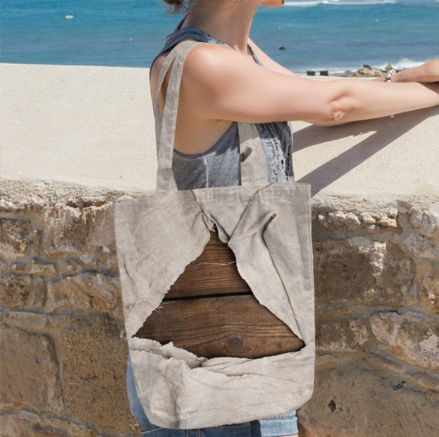 Сумка шопер еко "Рвана тканина отвір на фоні дерев'яних дошок", фото 1