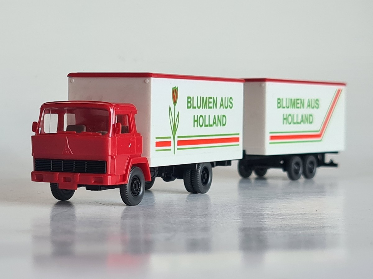 Масштабна модель автомобіля Magirus + Anh. Red BLUMEN AUS Hol, масштаб 1/87, H0