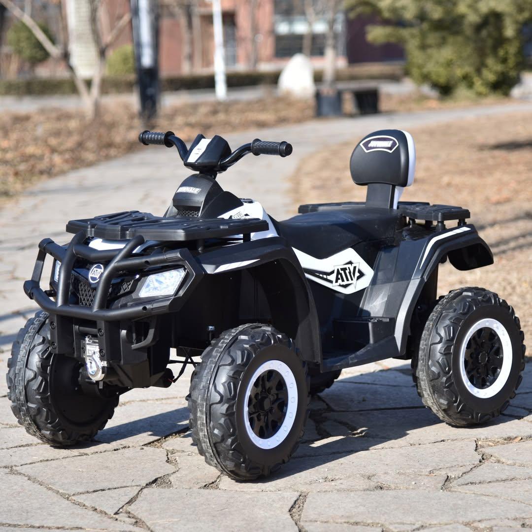 Дитячий електромобіль-квадроцикл Bambi XT-Speed 4WD (чорно-білий колір), фото 1