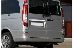 Mercedes W639 Накладка над номер (розпашонка), Omsa