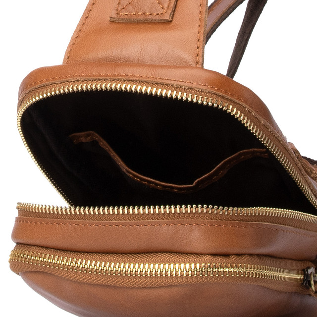 Рюкзак шкіряний через одне плече коричневий арт.00196 Рюкзак шкіряний через одне плече коричневий арт.00196