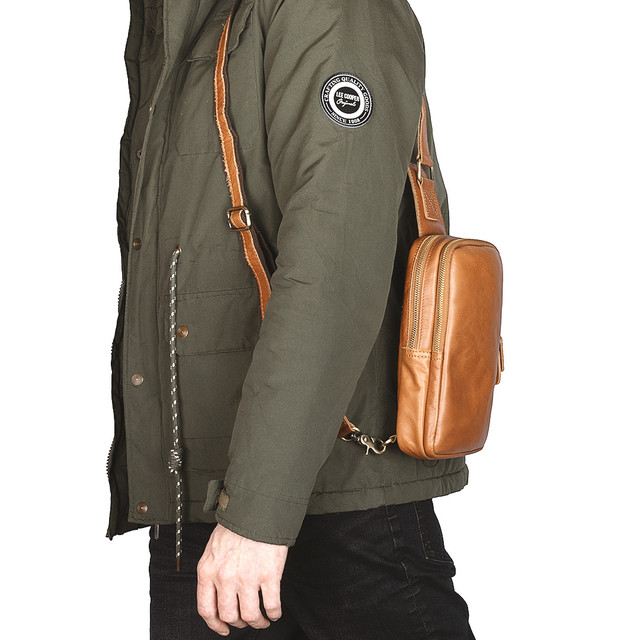 Рюкзак шкіряний через одне плече коричневий арт.00196 Рюкзак шкіряний через одне плече коричневий арт.00196