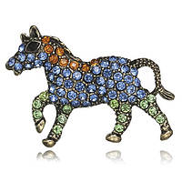 Брошка металева на золотистій основі конячка з різнобарвними кристалами розмір 30х40 мм