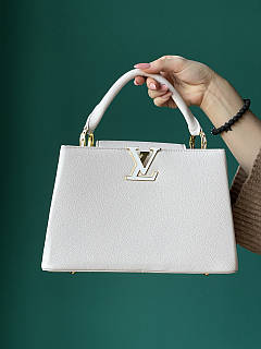 Сумка жіноча Louis Vuitton CAPUCINES Білий
