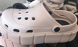 Крокcи жіночі на платформі колір беж. Розмір 36, 38 .