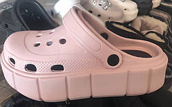 Крокcи жіночі на платформі рожевого кольору.  Розмір 36,37,38.