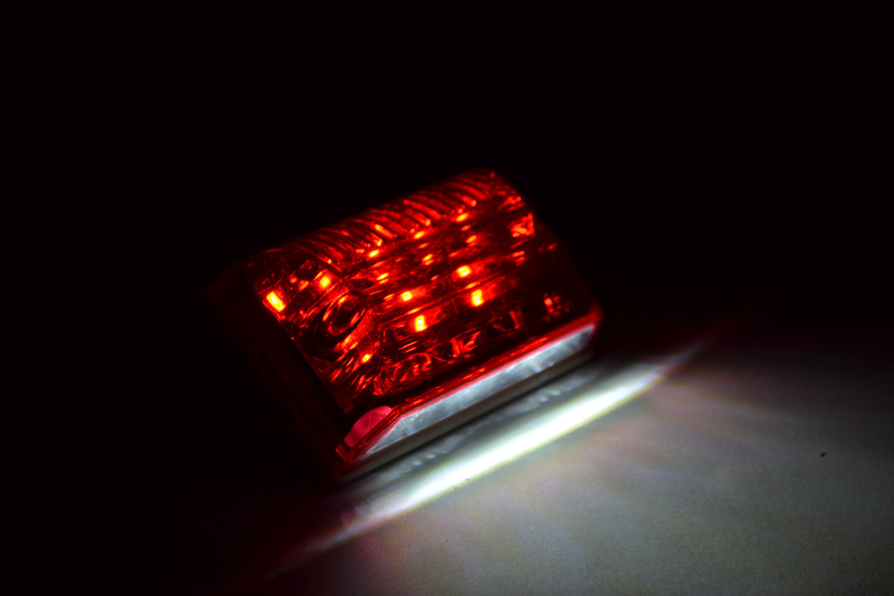 Габаритний LED ліхтар SIDE LAMP 12 Вольт Червоний + підсвітка номера