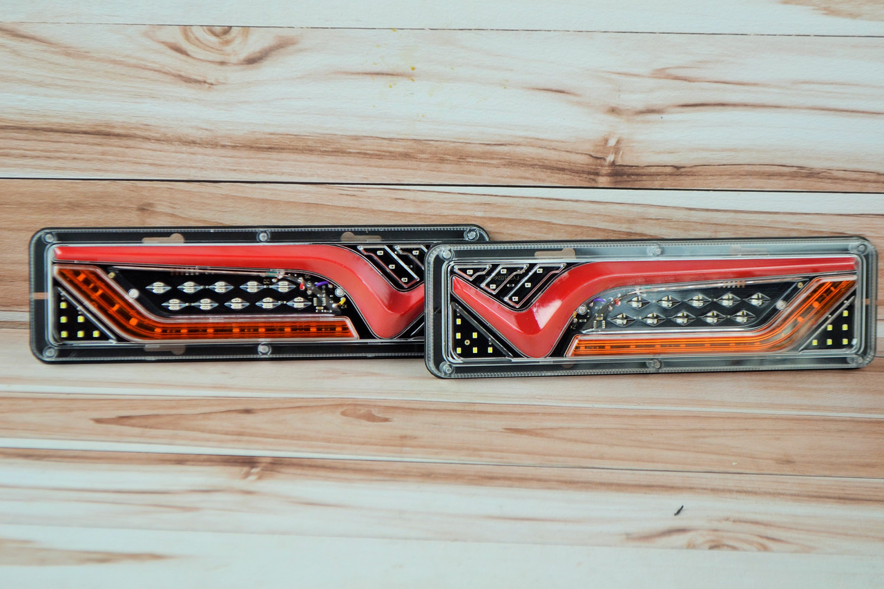 Ліхтар LED задній 12v до Автомобільної техніки, вантажівок, 30х8 см (Малювальний поворотник) Ferari MINI (5036)