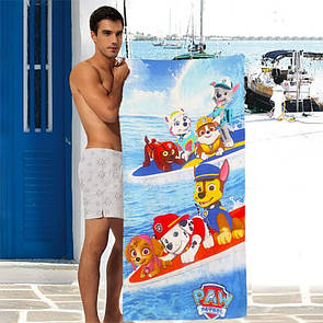 Яскравий рушник для пляжу Shamrock з тваринним принтом