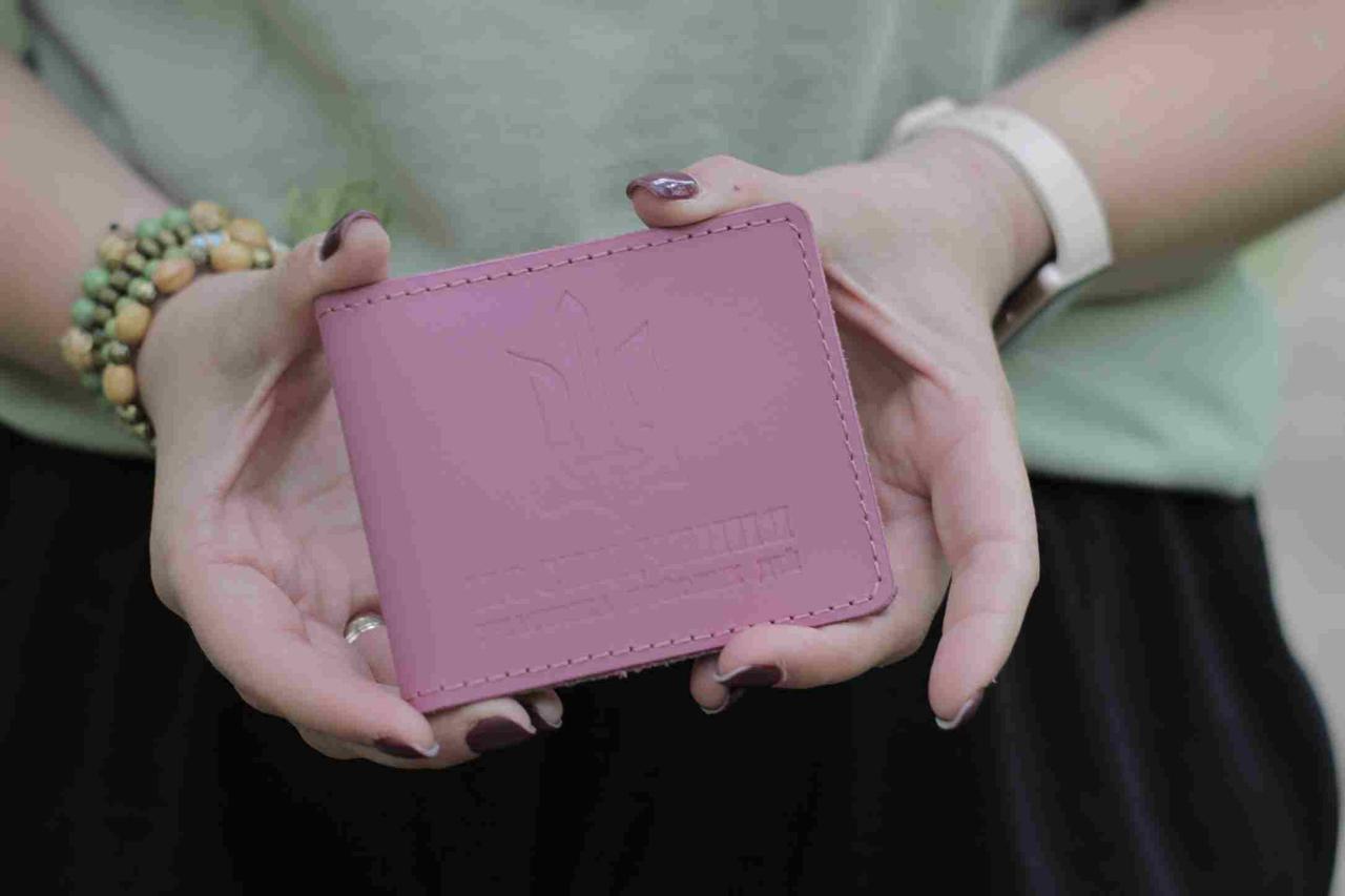 Стильна рожева обкладинка для посвідчення УБД з натуральної шкіри Стохід, чохол для документів, фото 1