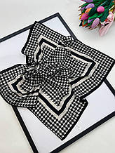 Легка хустка 70*70 см віскоза/коттон чорно-біла