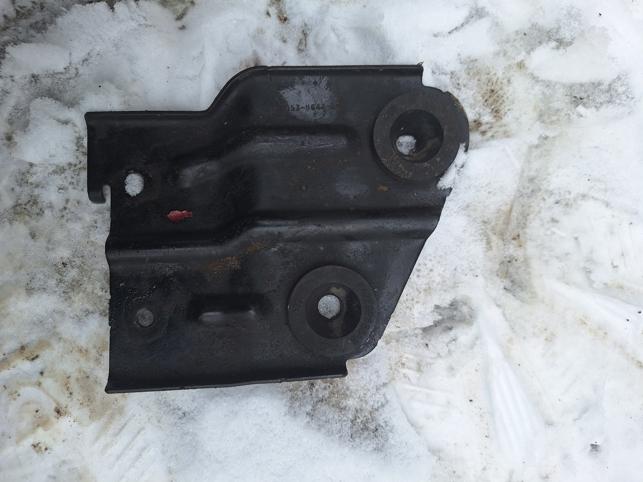Кронштейн корпусу повітряного фільтра FORD Explorer BB539647AB, фото 1