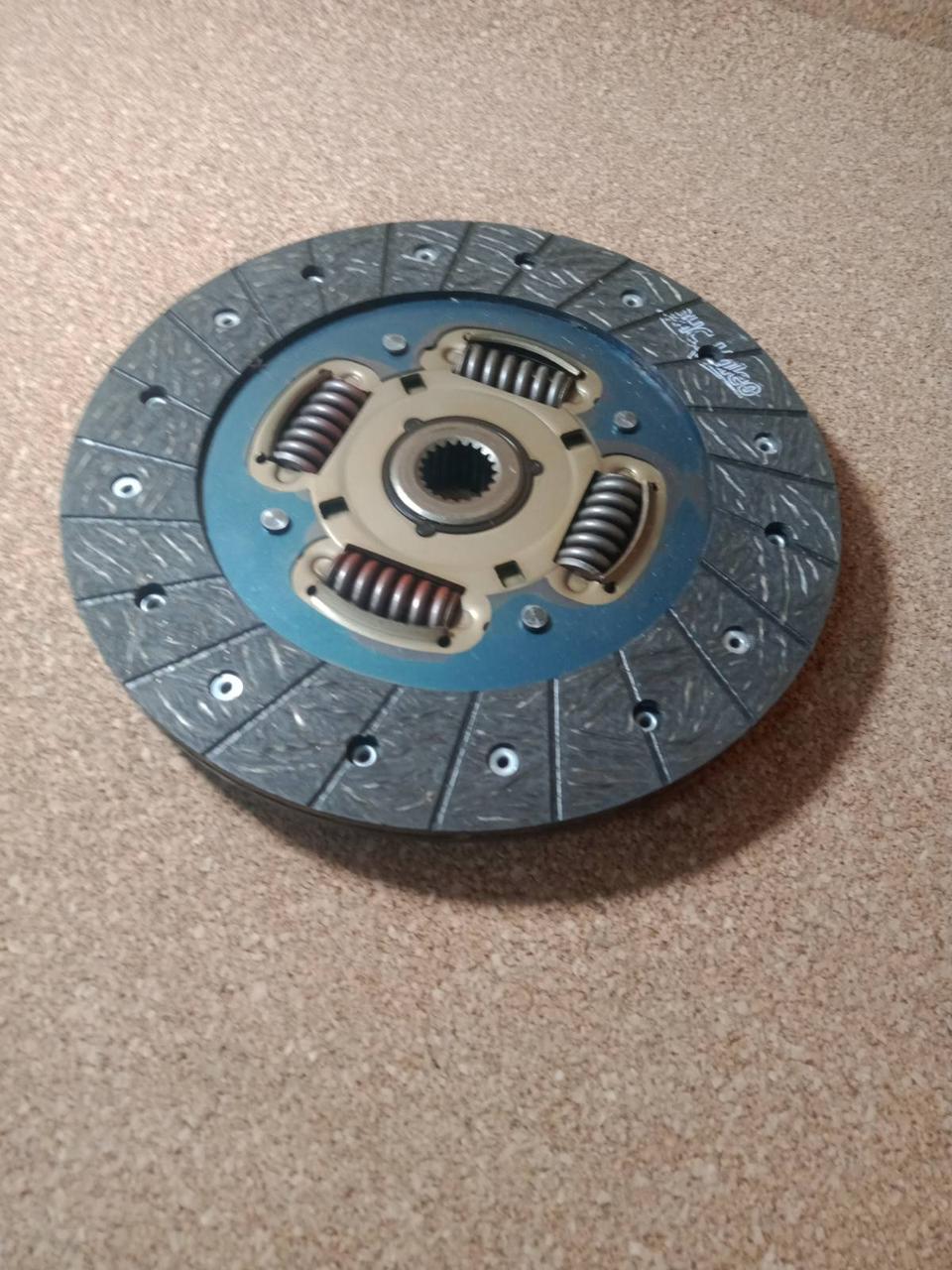 Диск зчеплення Brilliance, Брілліанс Brilliance M1 M2 BS4 BS6 Бриллианс М1 М2 Брілліанс, фото 1