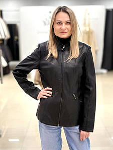 Жіноча куртка з натуральної шкіри