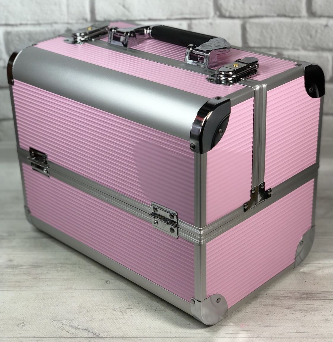 Б'юті кейс алюмінієва валіза з ключем рожевий пудра гафре, фото 1