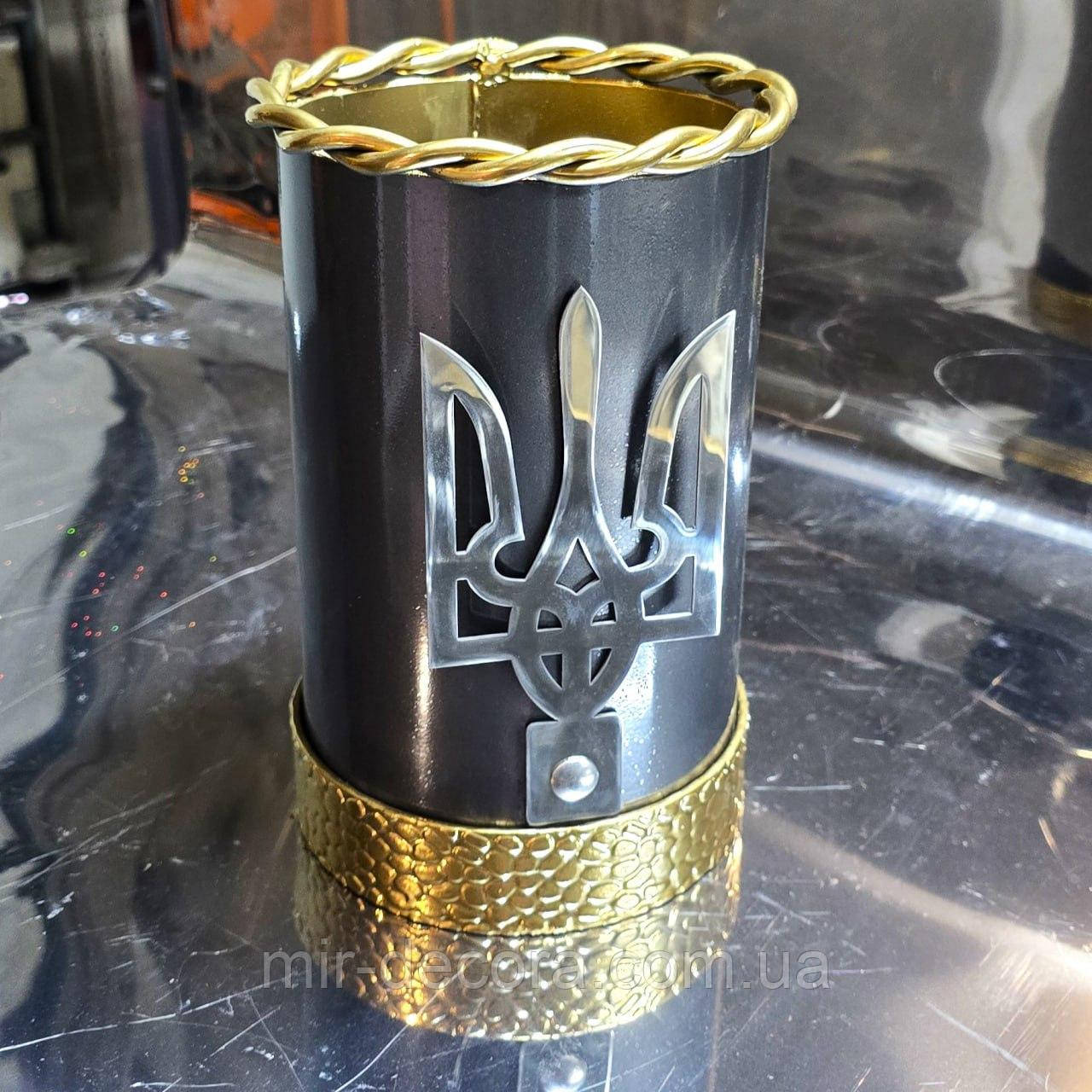 Ваза з гербом, металева ваза, ваза пам'яті Героя, вшанування героїв.