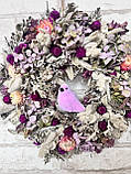 Вінок з натуральних сухоцвітів з пташкою , великодній вінок оберег на двері Срібний серпанок , д 28 см, фото 7