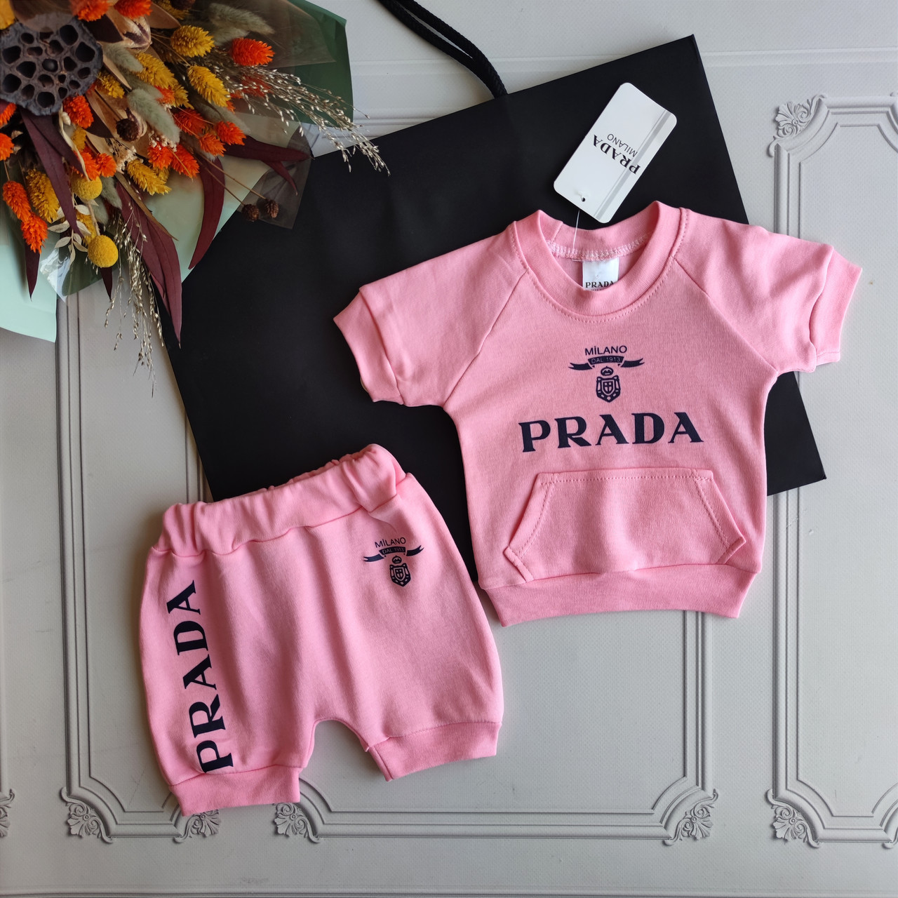 Дитячий рожевий літній костюм з шортами для новонароджених Прада