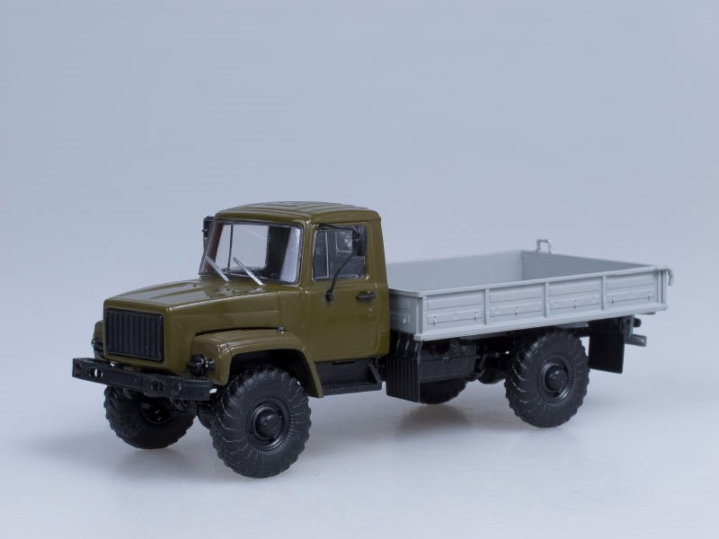 Модель Вантажівка ГАЗ-3308 4х4 (двигун ЗМЗ-513) бортовий (хакі) (світломаскування на фарах) | Автоісторія