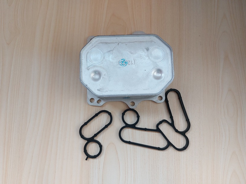 Масляний теплообмінник (радіатор EURO 5) Peugeot Boxer, Citroen Jumper 3 (2011-2014) 2.2, 9808866680