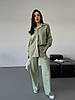 Оливковий жіночий базовий повсякденний костюм-двійка з котону: широкі Штани та Сорочка на ґудзиках, фото 5