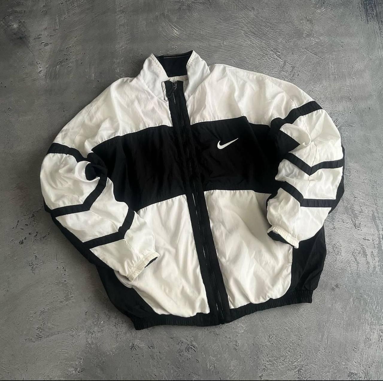 Чоловіча вітровка Nike чорна з білим Куртка Найк весняна осіння