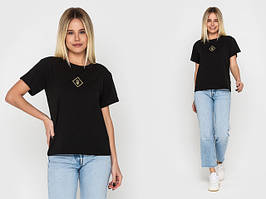 Жіночі вишиті футболки