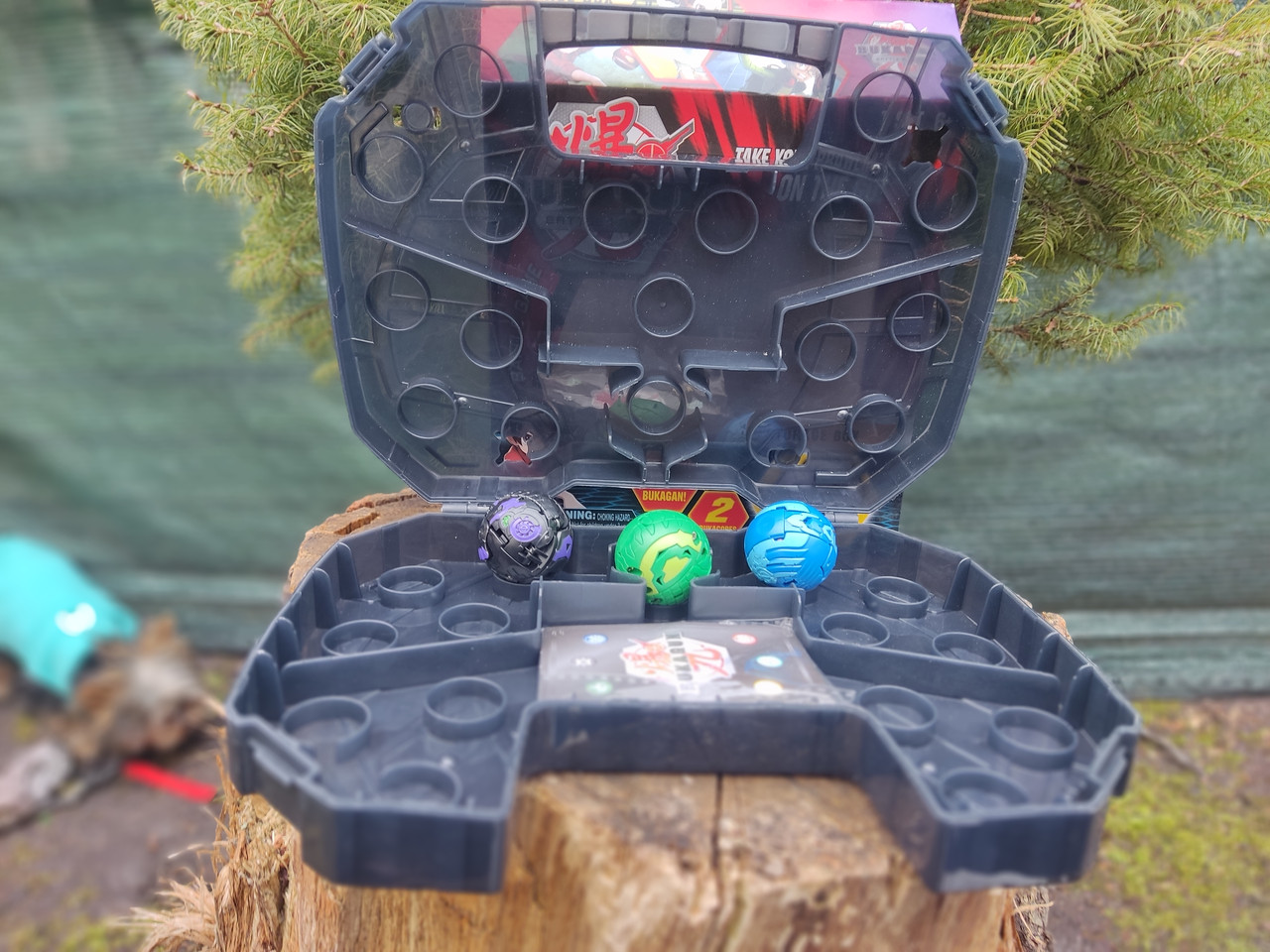 Кейс бокс для хранения и переноски Бакуганов BAKUGAN в комплекті 3 бакугана  швидка відправка ЧОРНИЙ КЕЙС, фото 1