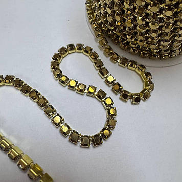 Якісний ланцюжок зі стразами ss16(4mm) Колір металу золото, стрази Aurum .1м