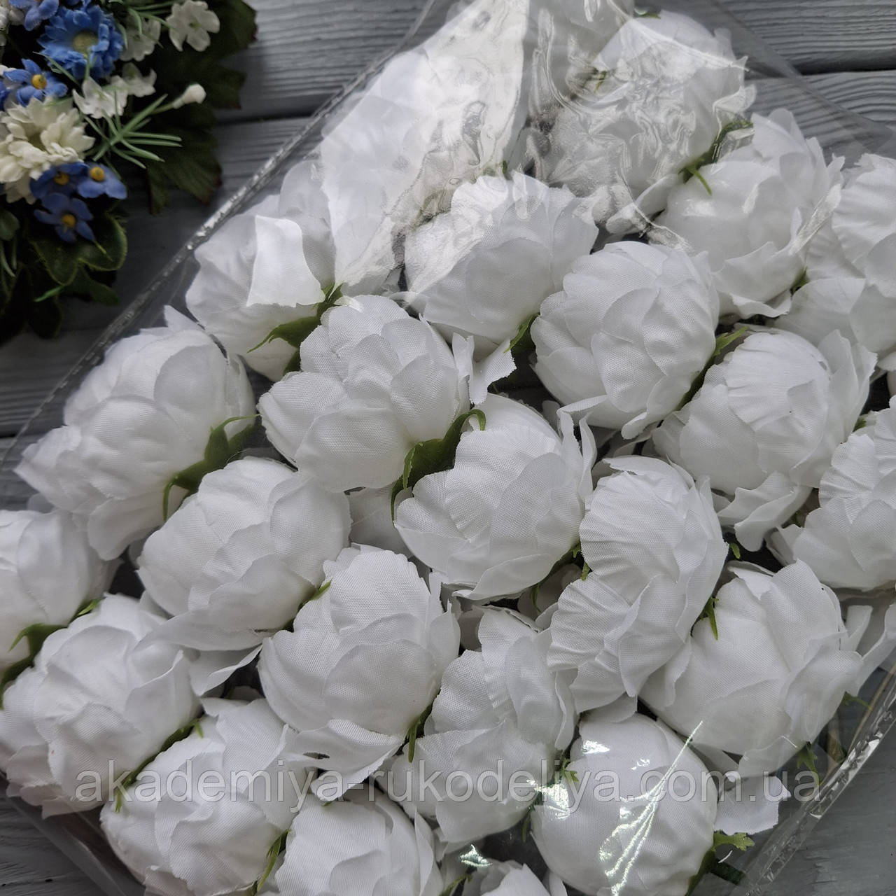 Півонії з тканини білі закриті, діаметр 6 см (25 шт.), фото 1