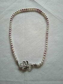 Намисто-чокер з намистинами із натуральних перлів білих та рожевих