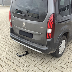 Фаркоп Peugeot Rifter 2018- (Пежо Ріфтер) швидкоз'ємний гак на ключах