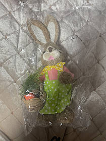 Пасхальний заєць-хлопчик декор на Великдень